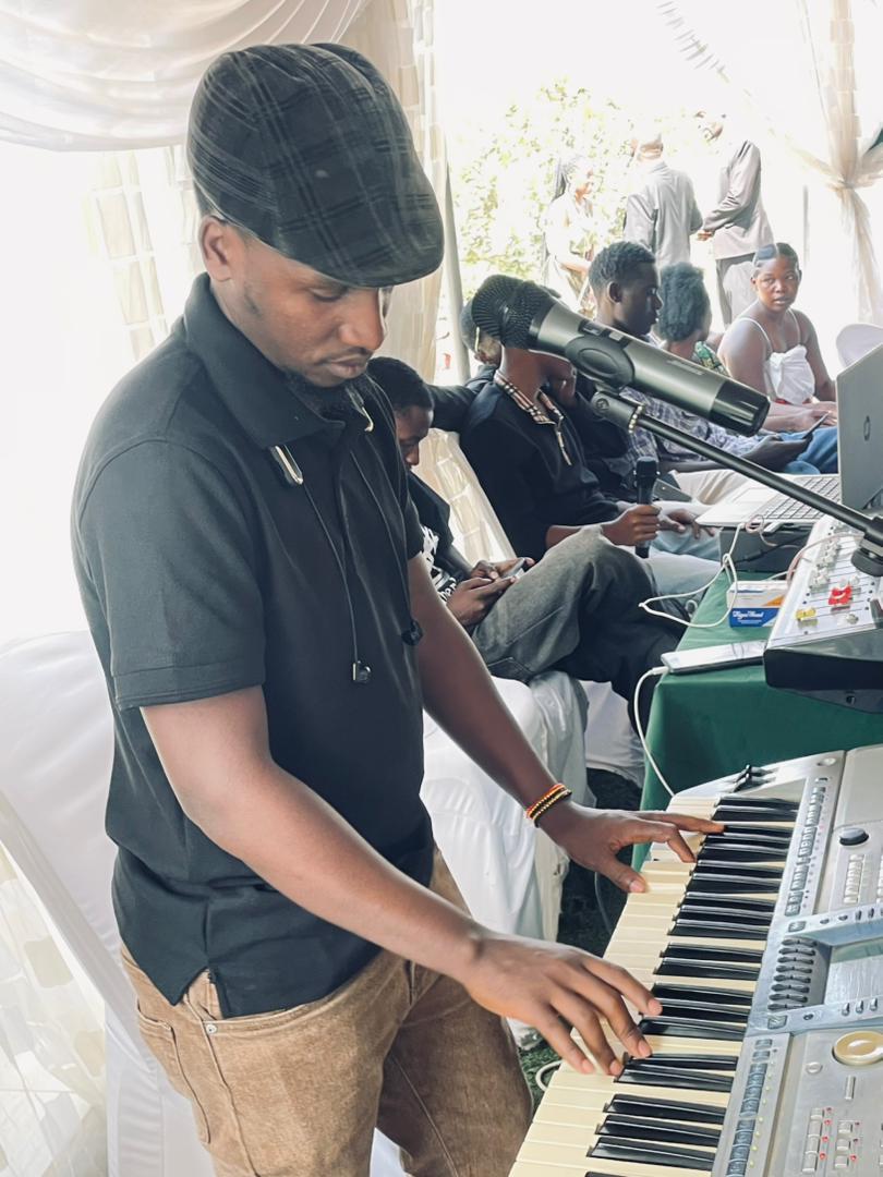 Available Whenever Invited To Bring Joy In Your Events, C... · @🇺🇬Sir  Music 🎼🇷🇼 on CashChat