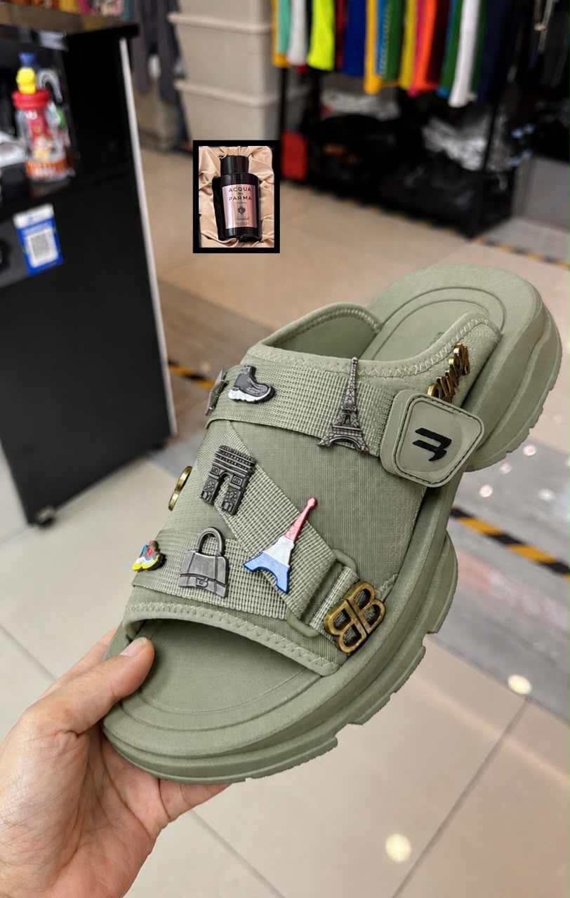 Available in Nigeria Only Inbox me for the price Follow f... · @Sophy's Hub1 on CashChat